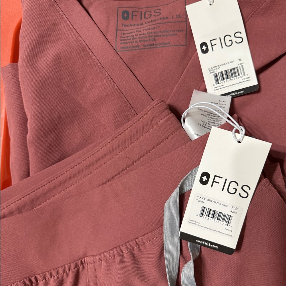 Figs Scrub Set NWT